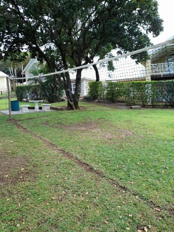 19 Montego Bay Caribbean Estate Apartment Port Edward Exterior photo
